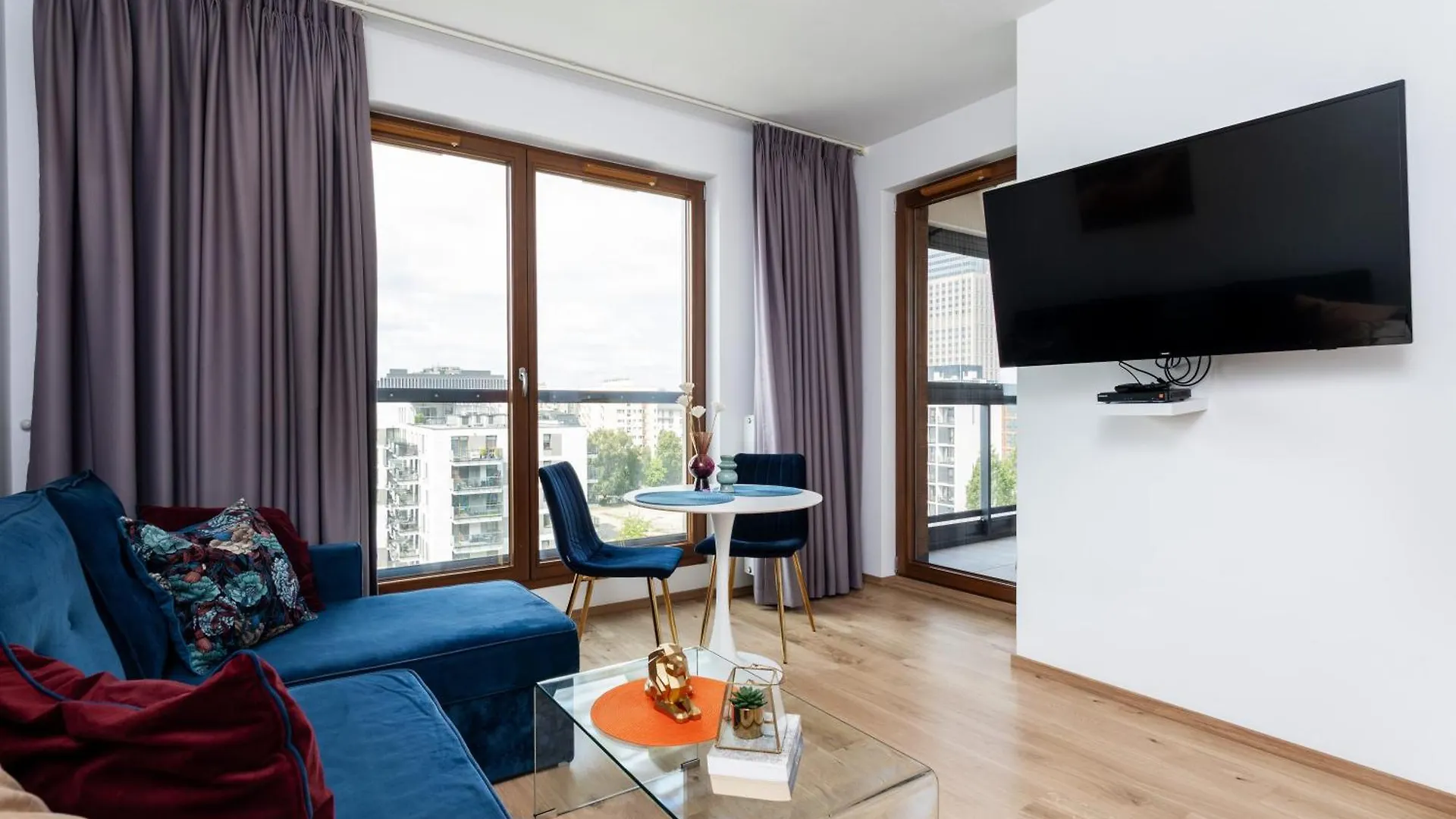 Business Suite Grzybowska Warszawa 0*,