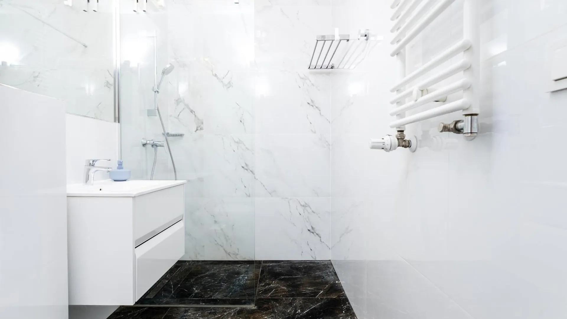 ורשה Business Suite Grzybowska